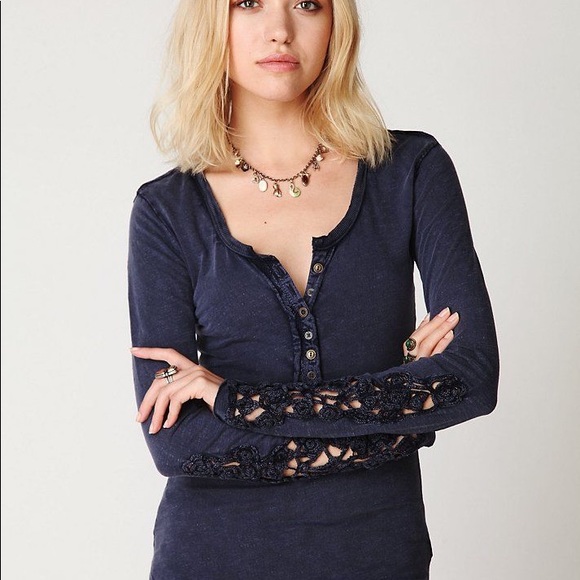 FREE PEOPLE ISOs - Picture 4 of 6